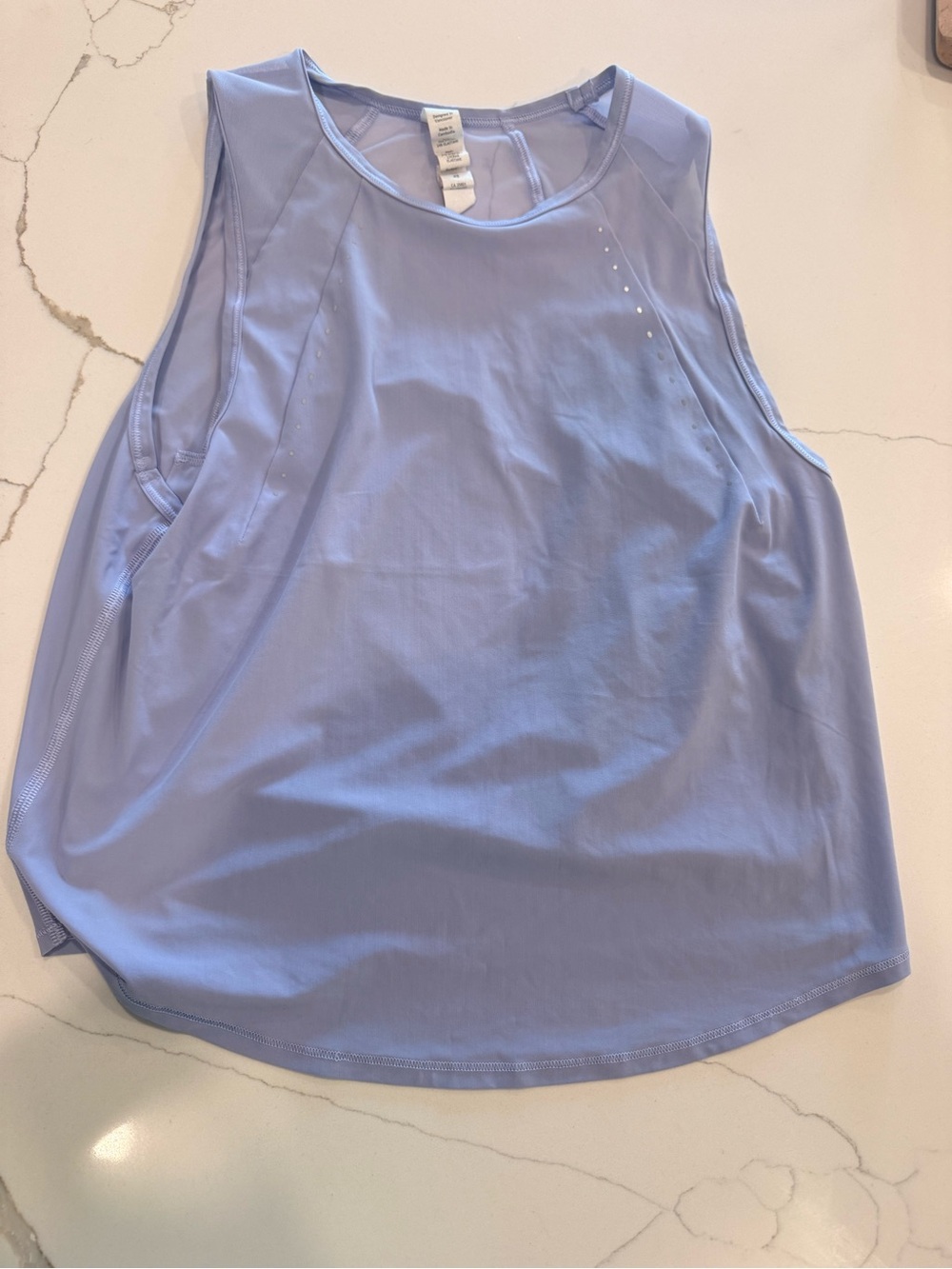 Lulu - sculpt crop tank violet.